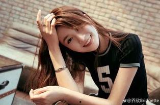 娱乐吃瓜酱女生的闺蜜小说,娱乐圈的甜蜜瓜田