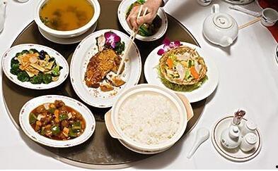 娱乐圈一日三餐吃瓜,明星们的三餐瓜香生活